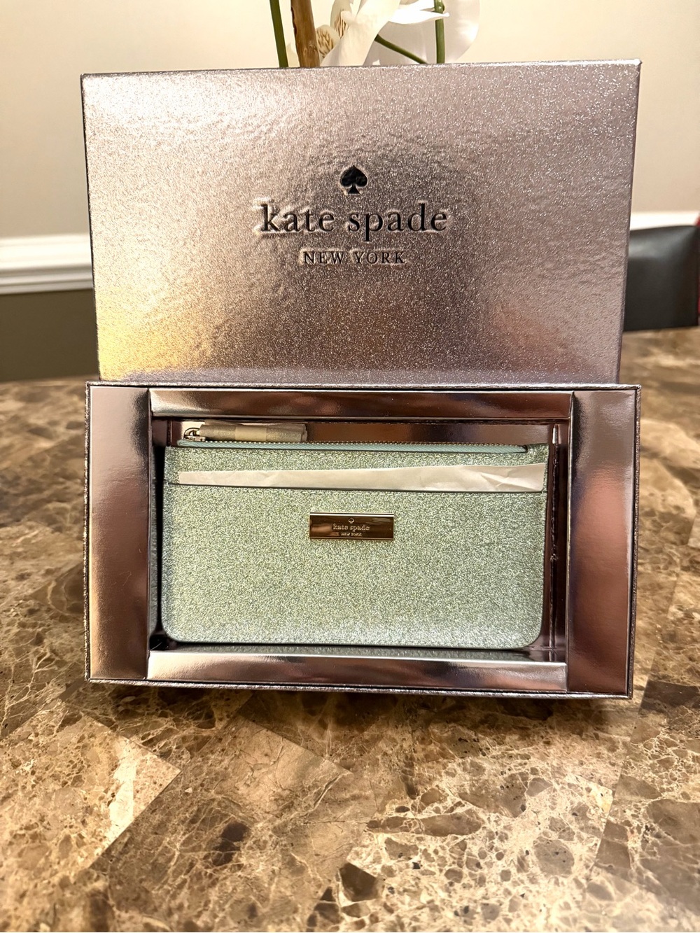 Kate Spade New York Kenzie Boxed Glitter Large Slim Cardholder